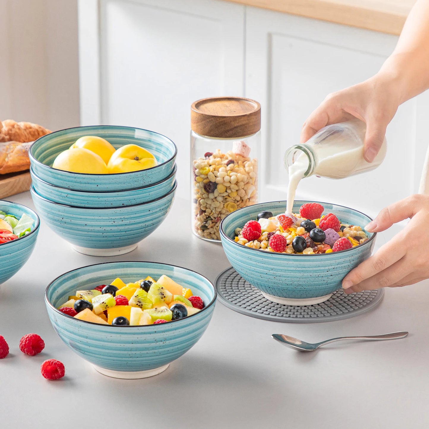 vancasso 6 Piece 840ML Ceramic Bowl Handpainted Spirals Stoneware Dinnerware Set Tableware Set Salad/Soup/Fruit/Noodle/Ramen
