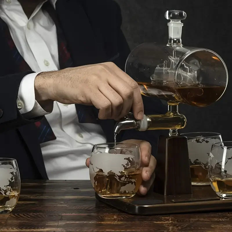 1pcs, 1300ml/44oz decanter+4pcs, 300ml/10oz glass cups, smooth sailing decanter set, suitable for home bars
