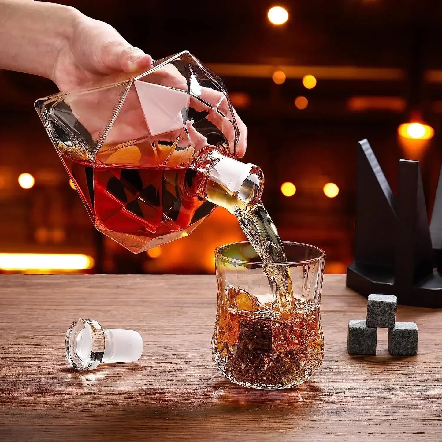 1000ml Whiskey Decanter glass  wine bottle with Wooden Holder Airtight Stopper Suitable for all kinds of alcohol Gift Shaker