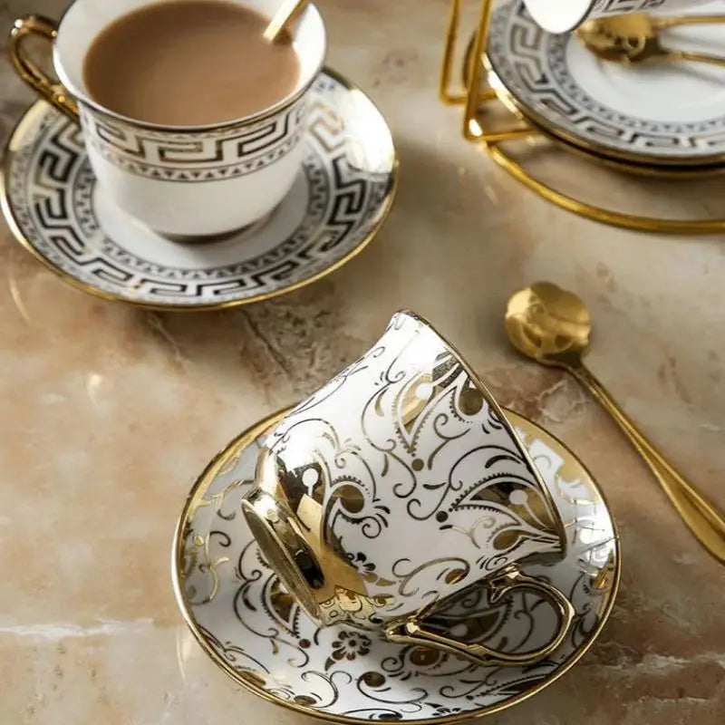 Ceramic Coffee Cup Saucer Scoop Set with Cup Holder European Porcelain Bone China Luxury Teaware Heat Resistant Restaurant Cup