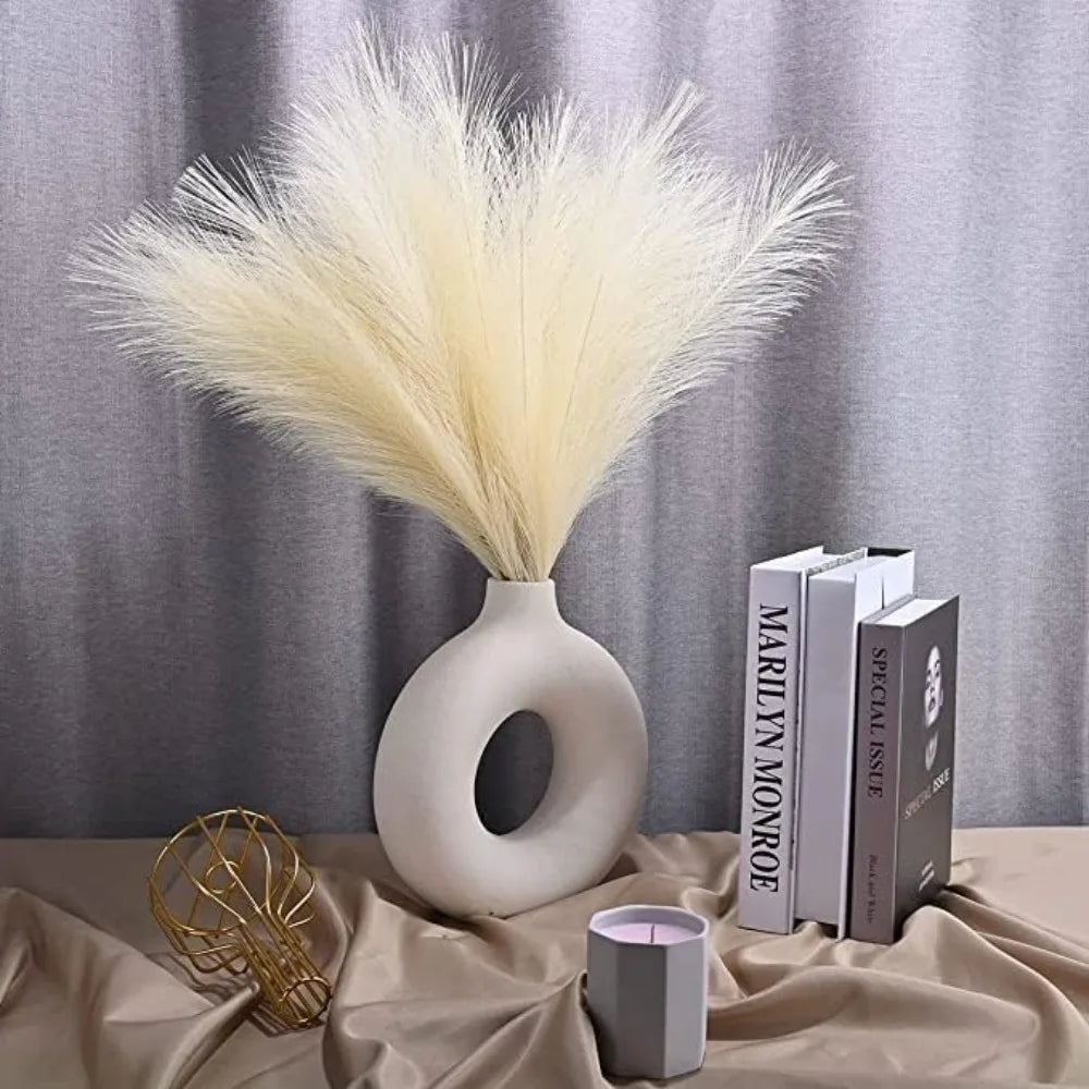 White ceramic vase for pampas grass, drop design donut vase, modern home décor, minimalist Nordic bohemian style